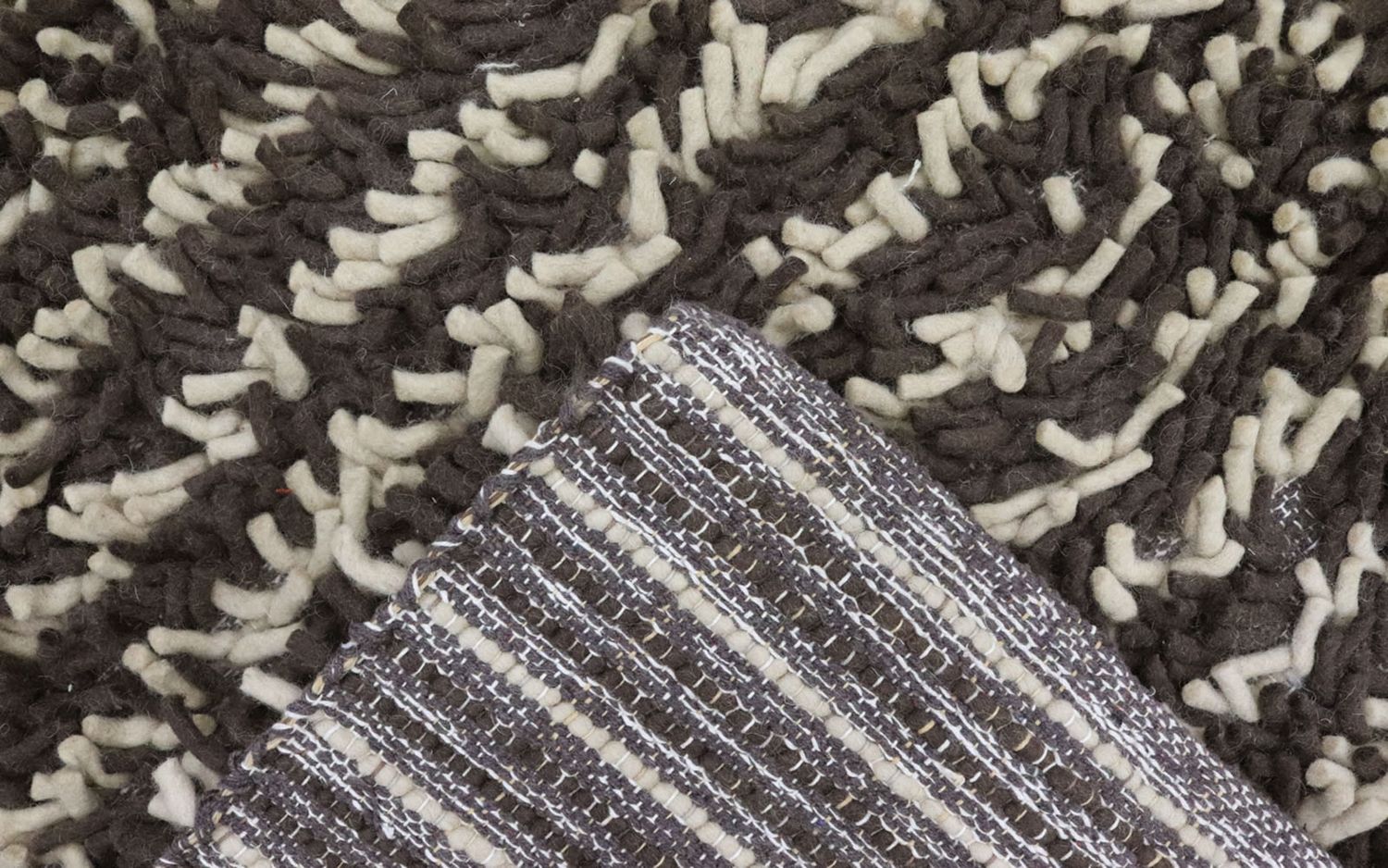 Alfombra de pelo largo - 200 x 124 cm - multicolor